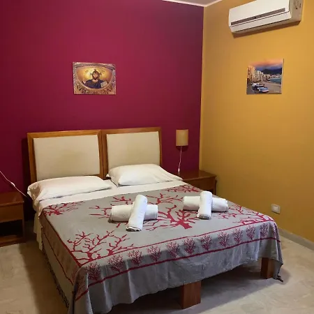 Ξενοδοχείο με διαμερίσματα Miramare Cefalù