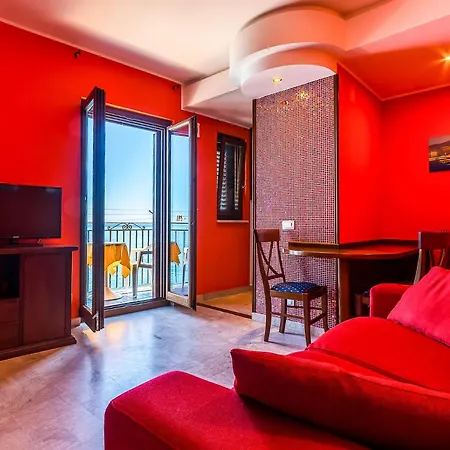 Apart Otel Miramare 2*