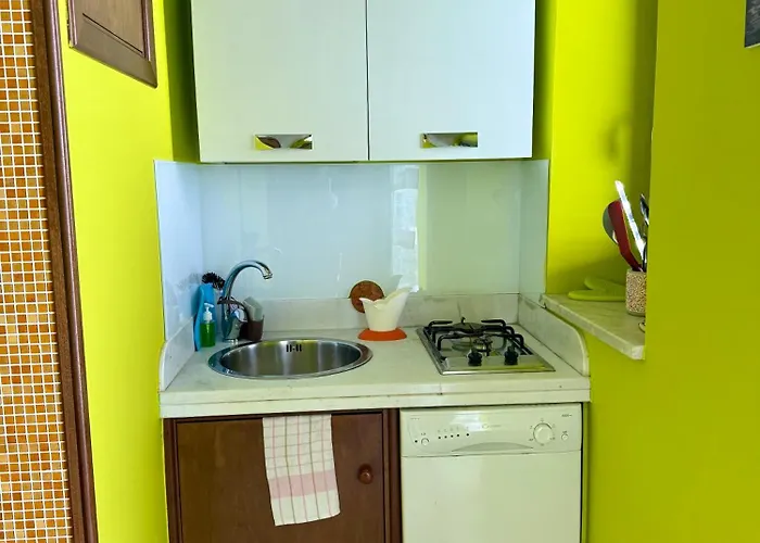 Miramare Ξενοδοχείο με διαμερίσματα 4*