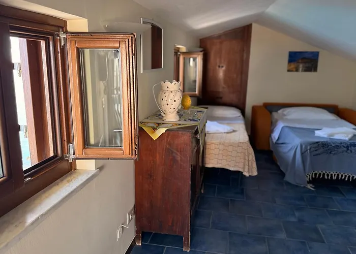 Miramare Ξενοδοχείο με διαμερίσματα 4*